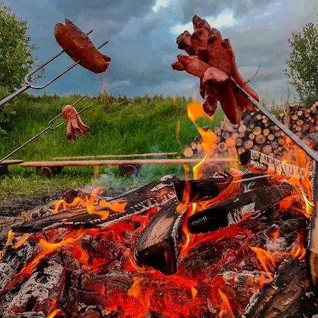 Camphouse Tatil Evi Chvalšiny